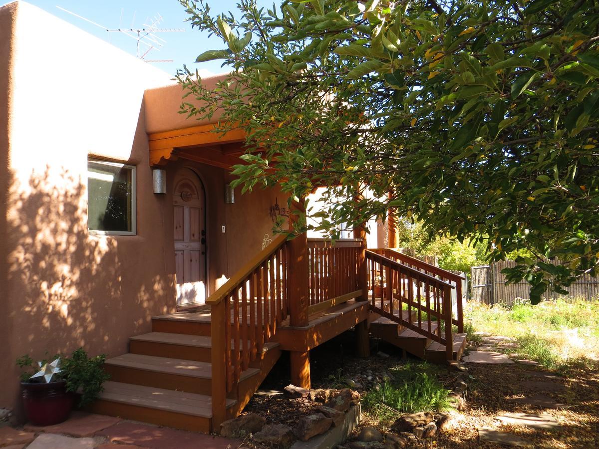 Ravens Ridge Bed & Breakfast Santa Fe Exterior photo